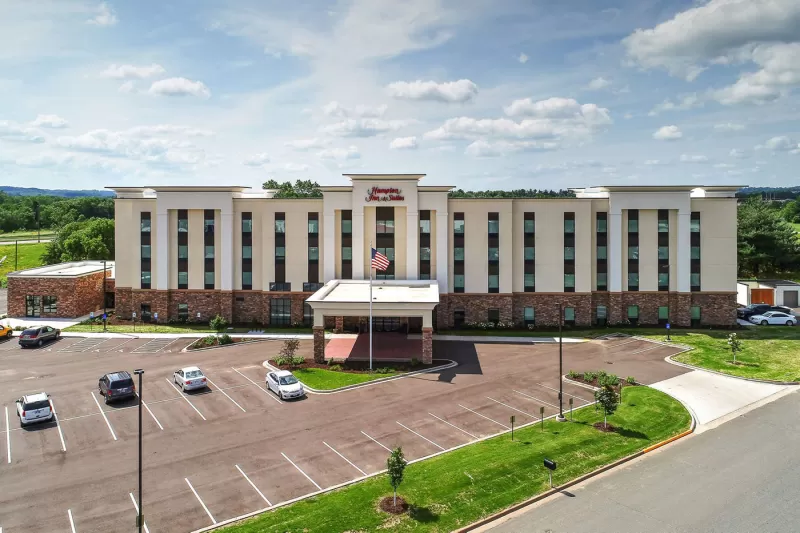 Hampton Inn - Menomonie